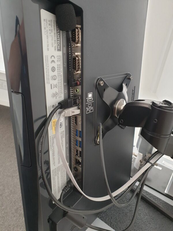 Instron 34SC-5 Single column materials testing system - Image 5