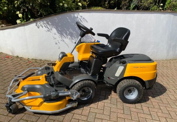 STIGA Park Pro 340 IX Ride-on 4WD mower