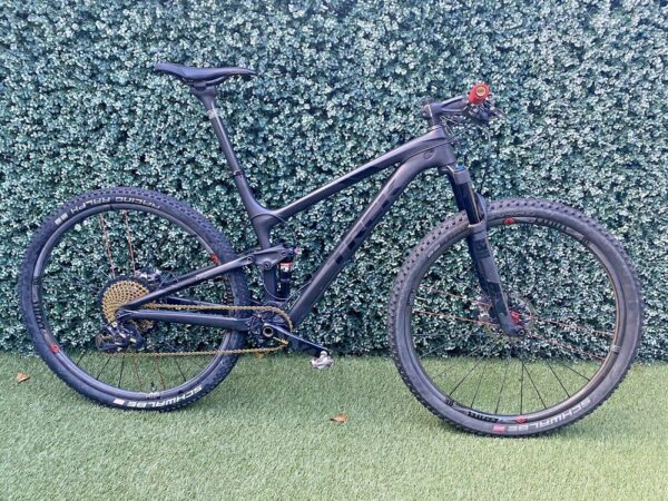 Trek Top Fuel 9.8 Mountain Bicycle - Fully Upgraded - Image 2