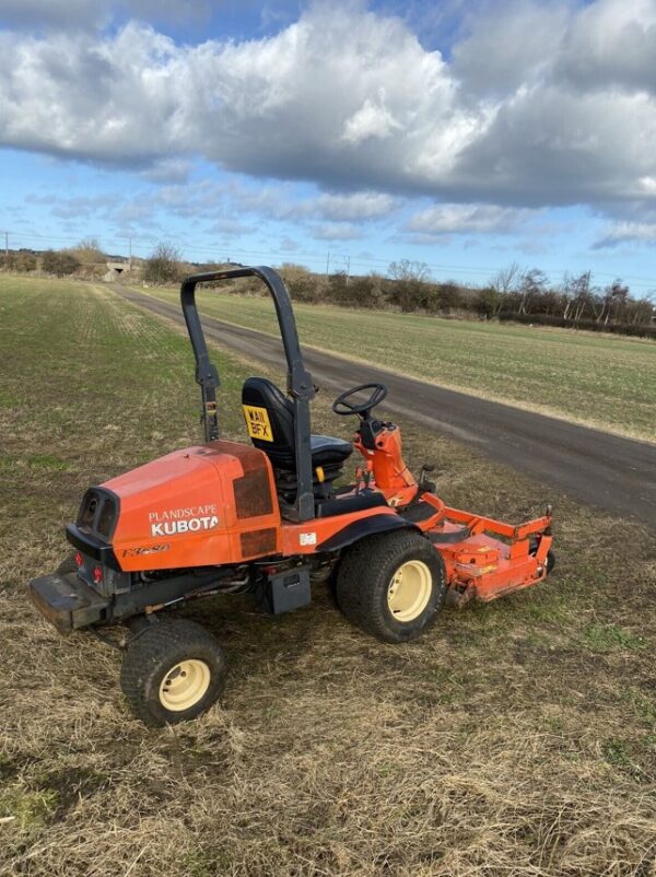 Kubota 3680 ride on diesel mower